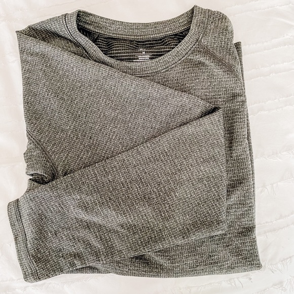 Athletic Long Sleeve - Picture 1 of 1